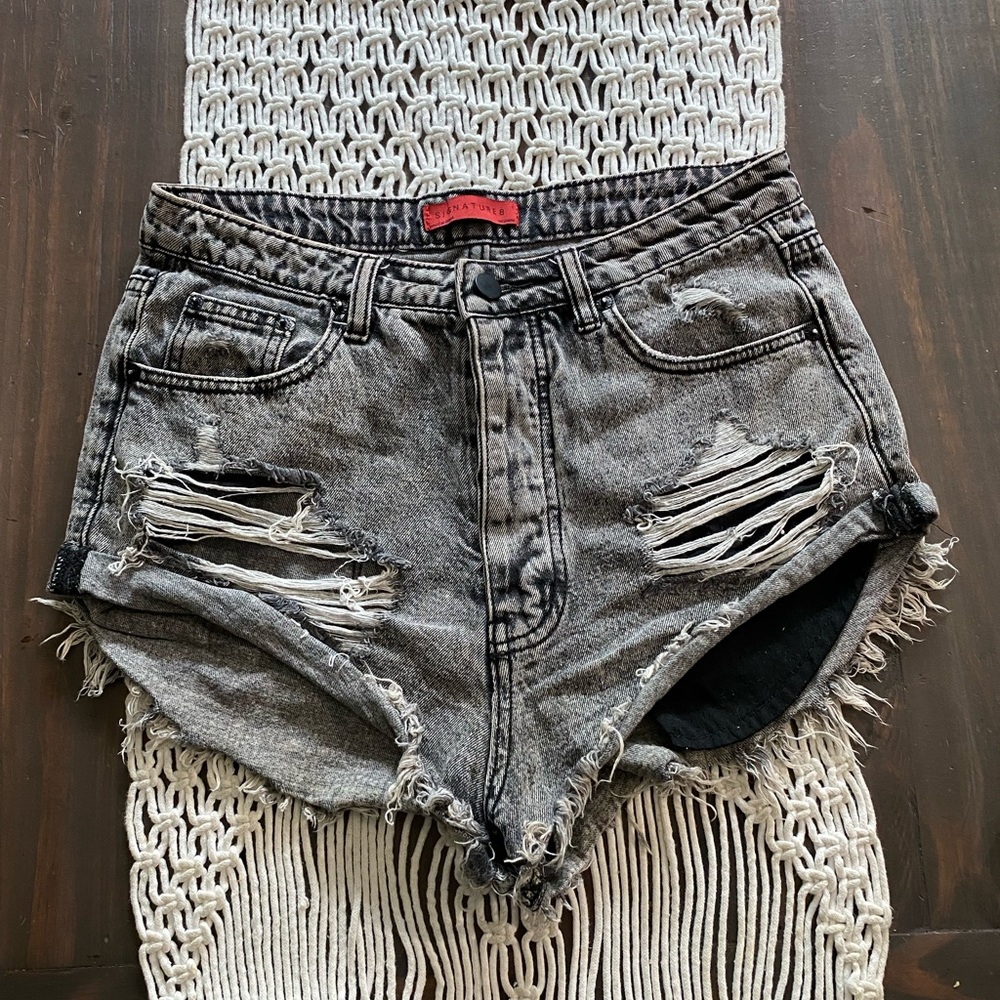 Signature 8 high waist distressed jean shorts